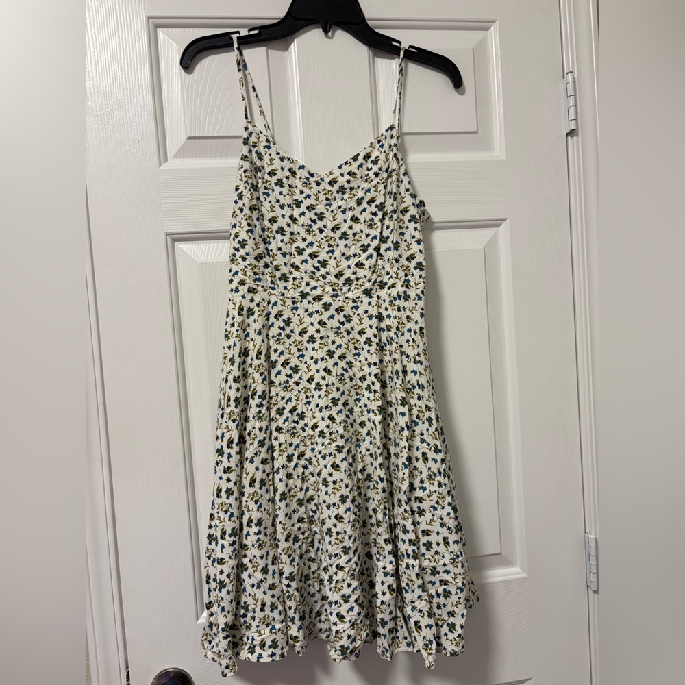 Old Navy Floral Smocked Dress